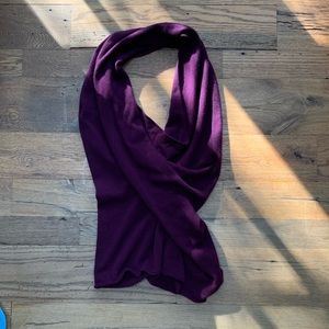 100% Cashmere Vince Halter